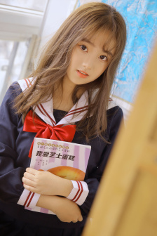 《漂亮的女邻居》三级